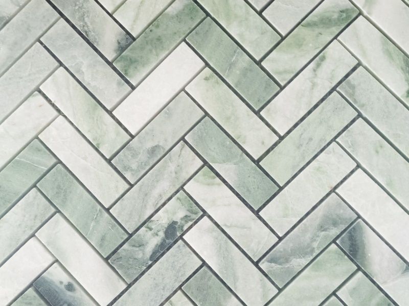 https://www.wanpomosaic.com/hot-sale-green-herringbone-marble-mosaic-tile-for-bathroomkitchen-product/